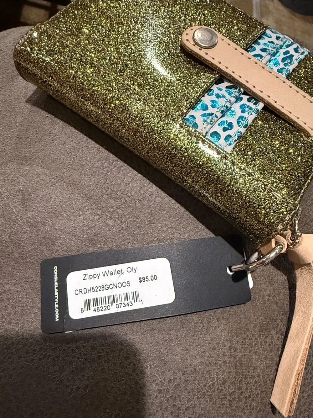 Consuela Oly zippy wallet